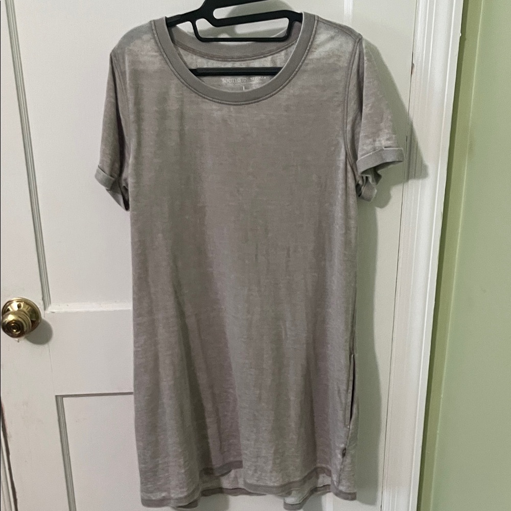 The Southern Shirt Company Gray Midi Tee Shirt dress
